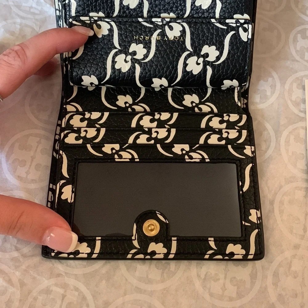 Tory Burch tory burch